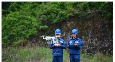 銅仁供電局首次實(shí)現(xiàn)35千伏變電站無人機(jī)自主巡檢