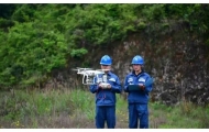 銅仁供電局首次實現(xiàn)35千伏變電站無人機(jī)自主巡檢
