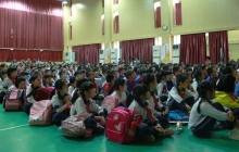 無(wú)人機(jī)“飛”進(jìn)校園，做一個(gè)熱愛(ài)科學(xué)的小飛俠